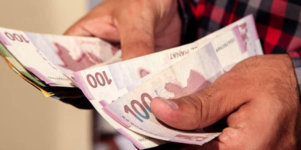 Bakıda ən yüksək əmək haqqını kimlər alır? (SİYAHI)