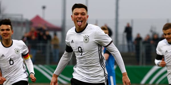 Paşinyana “like” qoyan Azərbaycan futbolçusu üzr istədi (FOTO)
