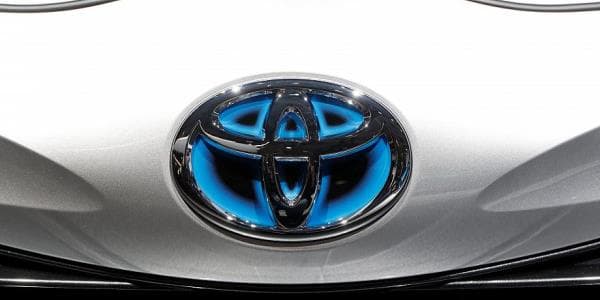 "Toyota" 2,4 milyon avtomobilini geri çağırdı