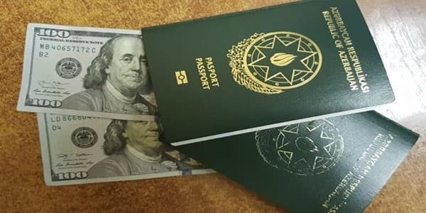 Azərbaycanlılar Ukrayna sərhədçilərinə rüşvət təklif etdi