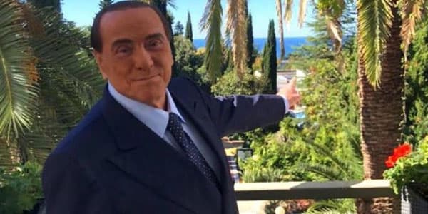 Berluskoni Qara dənizlə bağlı bütün "şübhələr"i aradan qaldırdı (FOTO)