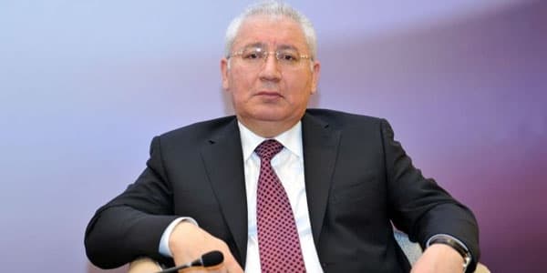 İşdən çıxarılan nazir sükutu pozdu: Ölkədən gedəcək?