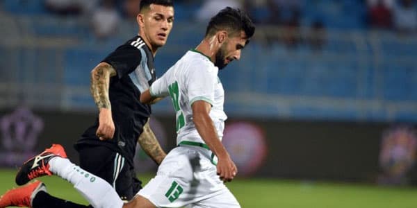 Futbolçu oyun zamanı anasının ölüm xəbərini aldı (VİDEO)