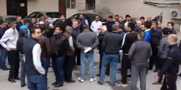 Tikinti şirkəti Bakıda 550-dən artıq ailəni çətin duruma salıb (VİDEO)