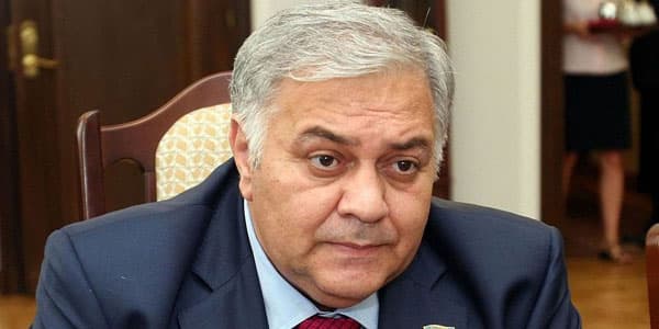 Oqtay Əsədov: “Deyəsən, kofe-çay verilən yeri bağlamalı olacağıq”