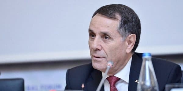 Baş nazir gənclər siyasəti ilə bağlı qərar imzaladı