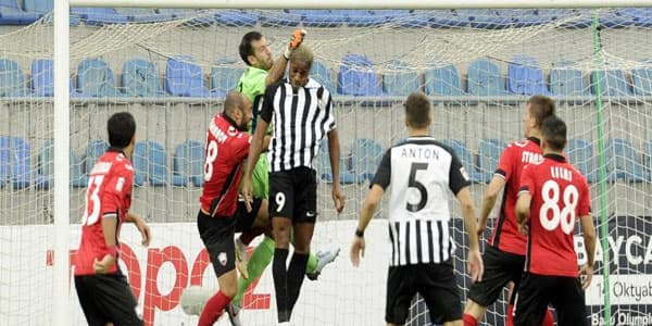 "Qəbələ" "Neftçi"ni, "Qarabağ" "Səbail"i uddu (VİDEO)
