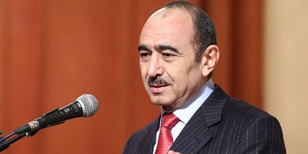 Əli Həsənov: “Müharibə yenə günahsız insanların qanı bahasına başa gələcək"