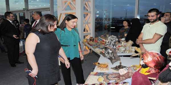 Leyla Əliyeva  sərgidə iştirak edib (FOTO)