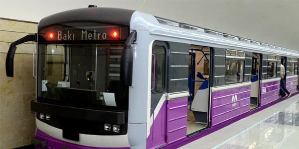 Bakı metrosunda qatarların hərəkətində problem yarandı