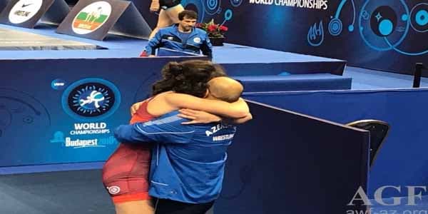Qadın güləşçimiz dünya çempionatında bürünc medal qazandı