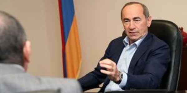 Robert Koçaryan: "Həmsədr dövlətlər ərazilərin qaytarılmasını istəyirlər"