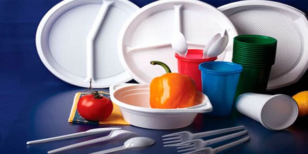 Nazirlik hərəkətə keçdi: Plastik qablar yığışdırılır