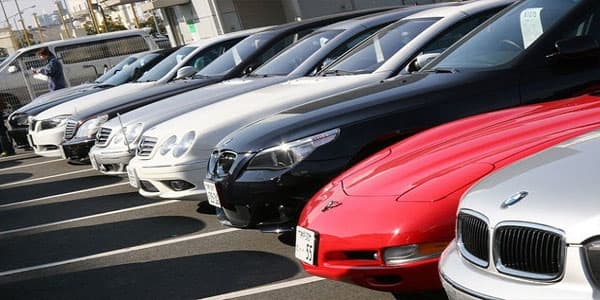 Dövlət maşınları satışda: "Hyundai" 5000, "Mercedes" 7000 AZN...
