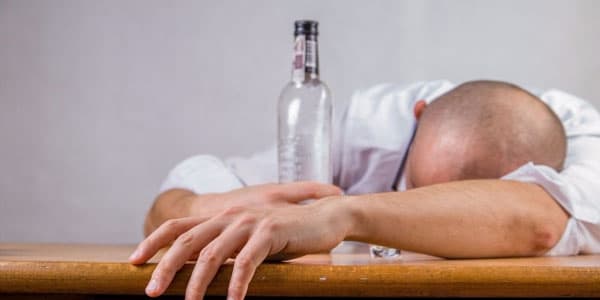 Azərbaycandakı alkoqoliklərin sayı və hansı yaşlarda olduğu açıqlandı