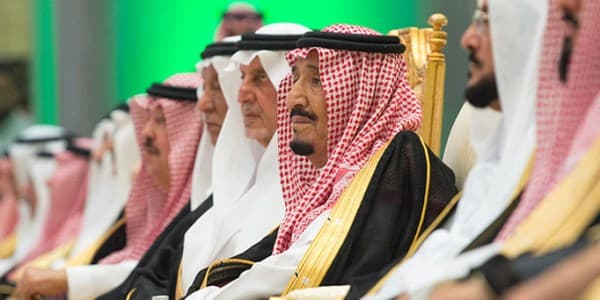 Səudiyyə kralı ictimai fəalları azadlığa buraxır