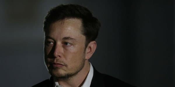 Mask "Tesla"dan getdi