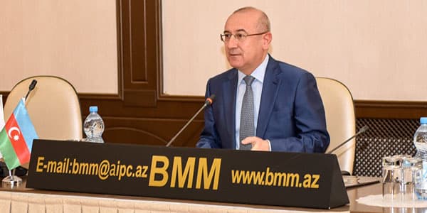 Azərbaycanda nazir müavini işdən çıxarıldı