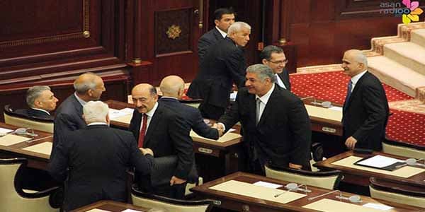 Millət vəkilləri və nazirlərimizin səmimi FOTOLARI