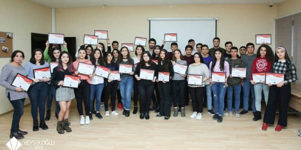 "Veysəloğlu" şirkətinin təqaüd verəcəyi tələbələrlə görüş keçirilib (FOTOLAR)