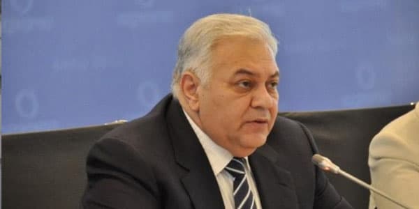 Oqtay Əsədov əsəbiləşdi: "Milli Məclisdə erməni dilində...