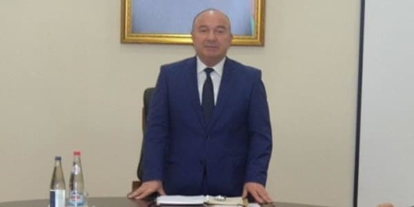 İcra başçısı iki şöbə müdirini işdən çıxartdı (FOTO)
