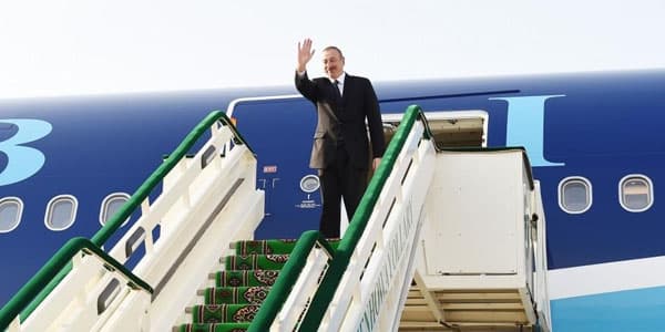 İlham Əliyevin Türkmənistan səfəri başa çatdı