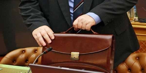 Direktor olmaq istəyənlərin nəzərinə! Bu tələb ləğv olundu