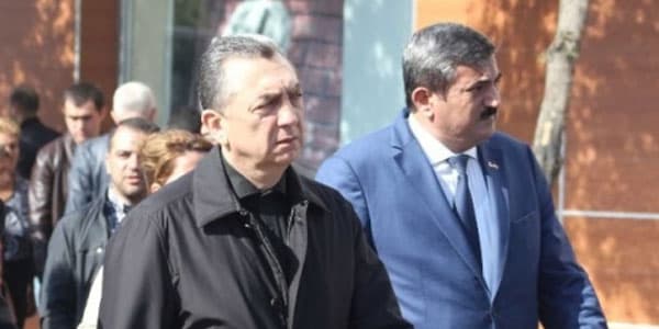 Eldar Əzizovdan zeytun bağı hasara alınmasına reaksiya