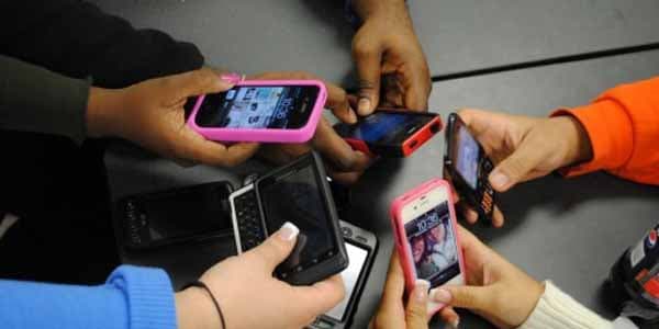 Azərbaycanda mobil rabitə operatorları nə qədər gəlir əldə edib?