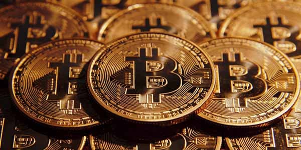 Bitkoin 4 min dollardan aşağı düşdü