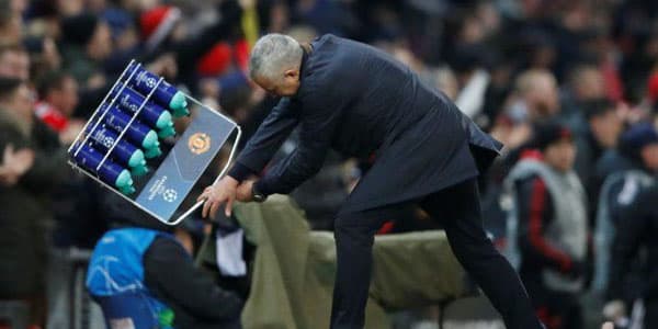 Mourinyo qələbə qoluna elə sevindi ki... (VİDEO)