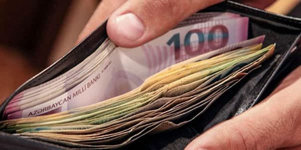 Direktor müavini: "Müəllimlərdən pul almışam"