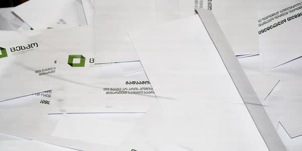 Azərbaycandakı seçki məntəqələrində gürcü müxalifəti qalib gəldi