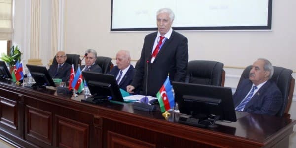 Cümhuriyyətlə bağlı beynəlxalq elmi konfrans keçirilib (FOTOLAR)