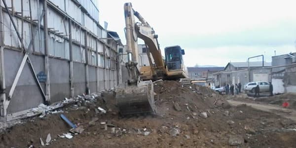 Bakının məşhur bazarı tamamilə söküldü (FOTOLAR)
