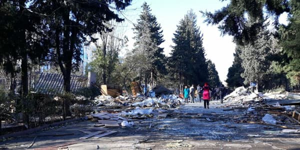 Bakıdakı Atatürk parkında kafe və restoranların 80 faizi sökülüb (VİDEO)