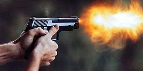 Türkiyə klubunun binasına silahlı hücum