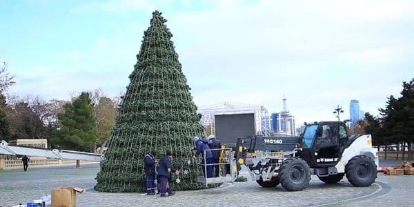 Bakıda Yeni il hazırlıqları (VİDEO)