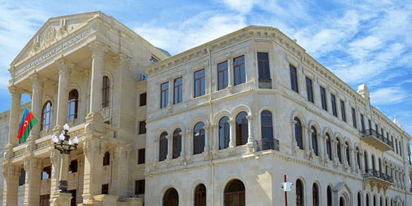 Baş Prokurorluq: "Fariz Vahabov DTX-nin keçmiş Aparat rəhbəri ilə qohum deyil"
