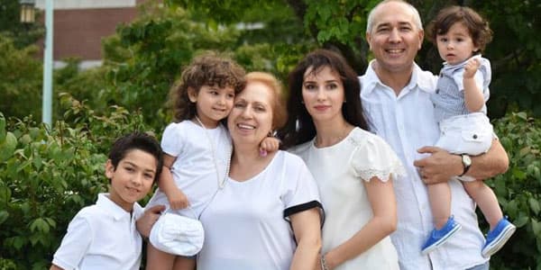 ABŞ-da özəl klinikası olan azərbaycanlı (FOTO)