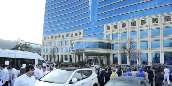 "Hilton Baku" hotelində yanğın olub (FOTOLAR)