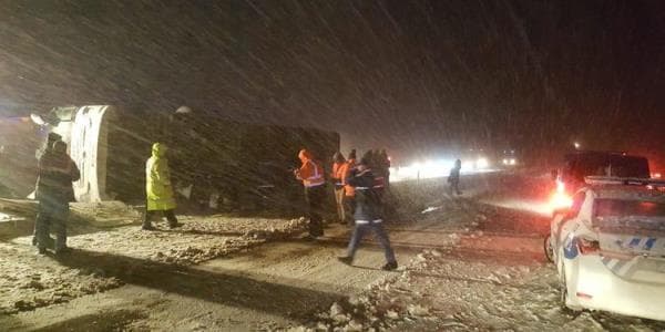 Türkiyədə 3 qəza: çox sayda ölü və yaralı var (FOTO/VİDEO)