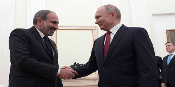 Paşinyan Putinlə zarafatlaşdı: "Hesabı itirmişəm"