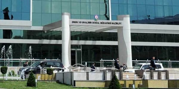 Nazirlik: Ünvanlı sosial yardım alan 42425 ailəyə birdəfəlik yardım verilib