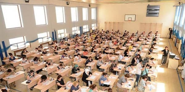 Müəllimlərin imtahanında biabırçı nəticə