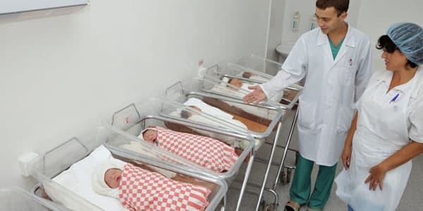 Səhiyyə Nazirliyi doğum evlərində araşdırmalara başladı