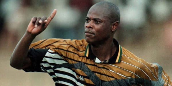 Cənubi afrikalı sabiq futbolçu vəfat etdi (FOTO)