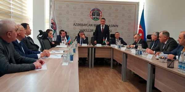 Bir vəkilin fəaliyyətinə xitam verildi, 4 vəkilə xəbərdarlıq olundu