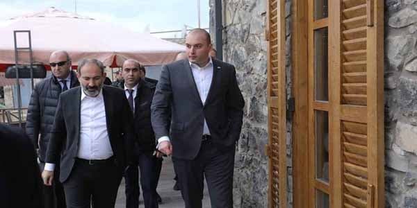Paşinyanın gözlənilməz Gürcüstan səfəri (FOTO)